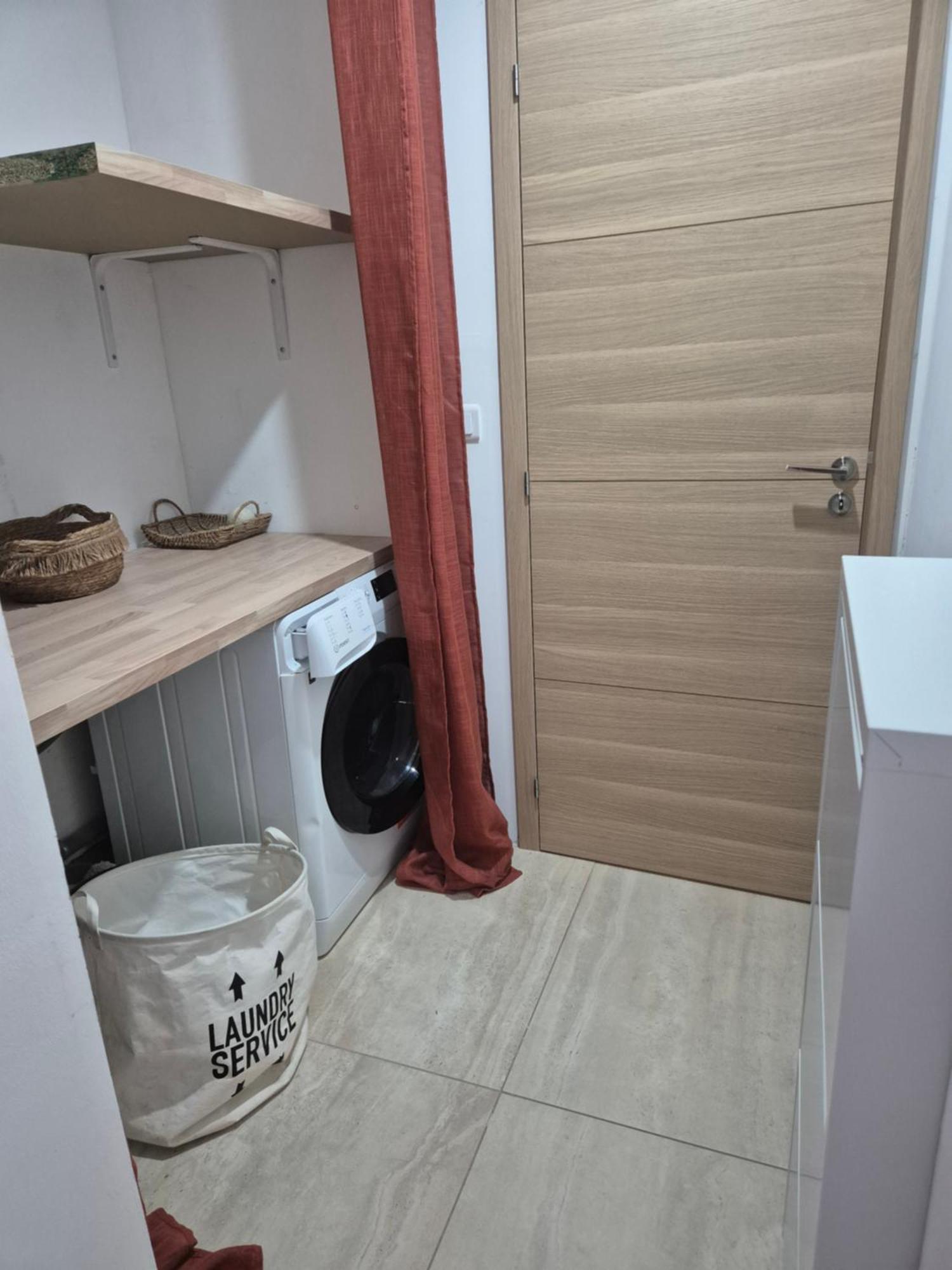 Magnifique Appartement 2 Chambres Avec 50 M2 De Jardin Privatif La Crau Exterior foto